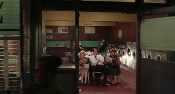 Catch Me If You Can_Hanratty does laundry