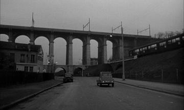 Eyes Without a Face_The 2CV drives under the viaduct
