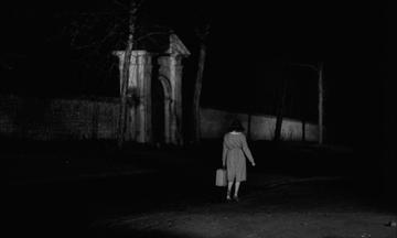 Eyes Without a Face_Paulette is picked up outside the clinic