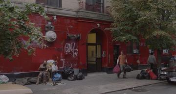 Caught Stealing_Hank