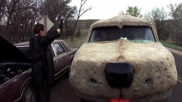 Dumb and Dumber_Harry and Lloyd pick up Joe Mentalino