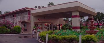 The Florida Project_Arabian Nights motel