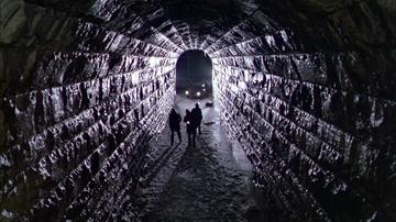The Dead Zone_The tunnel