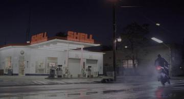 Robocop_The Shell gas station
