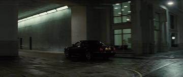 Spectre_The cars drive into the tunnel