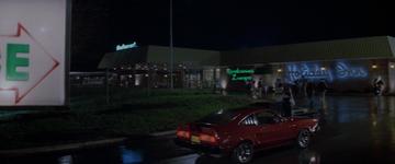 Starman_Holiday Inn motel