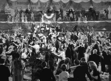 Its a Wonderful Life_The high school dance