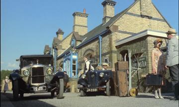 Swallows and Amazons (1974)_The train station