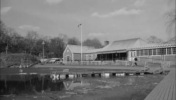 The Manchurian Candidate_The boathouse