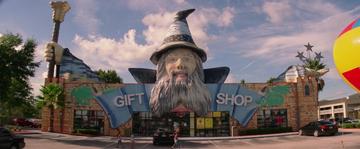 The Florida Project_Wizard Gift Shop