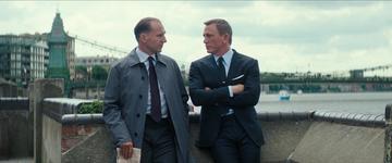 No Time To Die_Bond and M chat by the Thames
