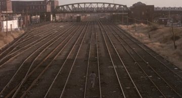 Rocky II_Rocky Runs down the tracks (don